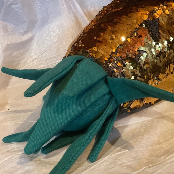 CHRISTMAS PINEAPPLE  SHINY  TWO   DECORATIONS - Picture 5 of 8